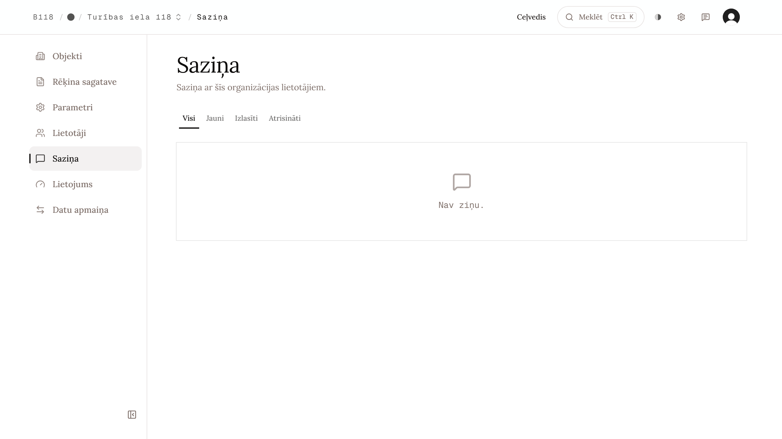 Organizācijas Saziņas panelis ar ziņojumiem no lietotājiem.